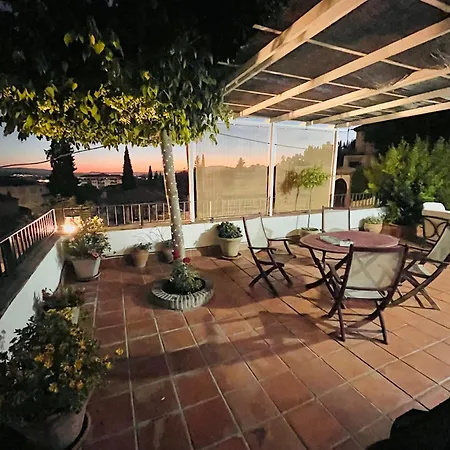 Mercedes Villa Granada